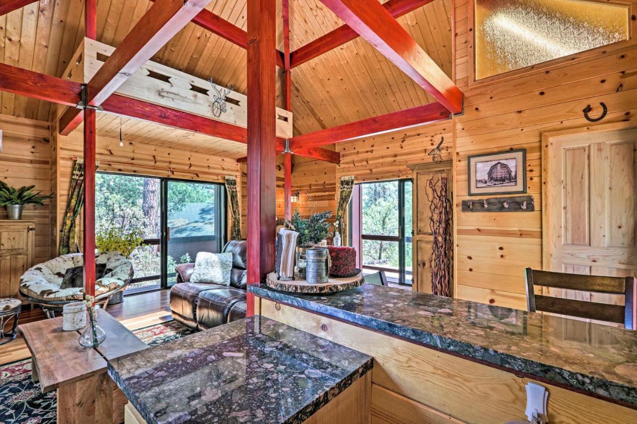 Romantic Strawberryandpine Studio Cabin With Deck! Exterior photo
