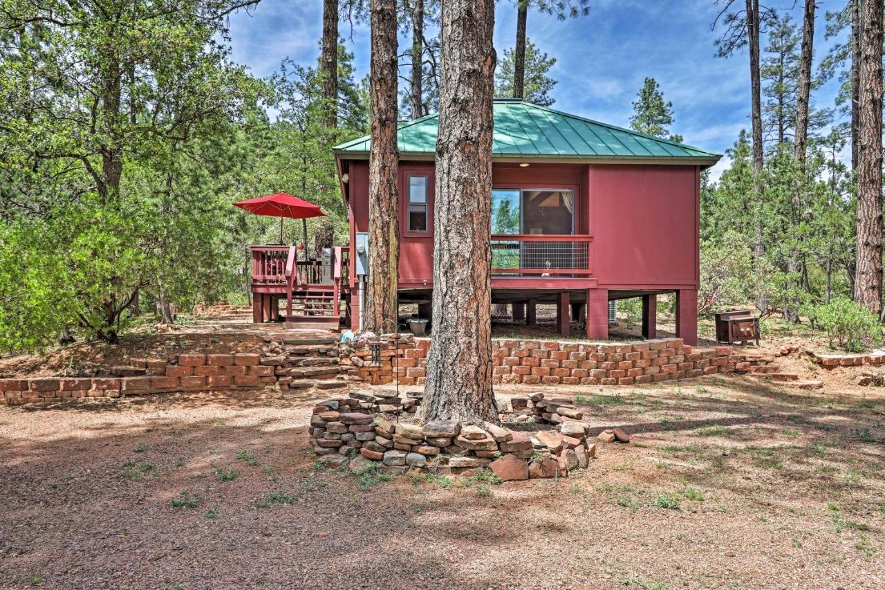 Romantic Strawberryandpine Studio Cabin With Deck! Exterior photo