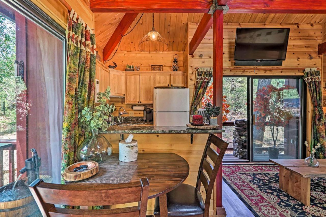 Romantic Strawberryandpine Studio Cabin With Deck! Exterior photo