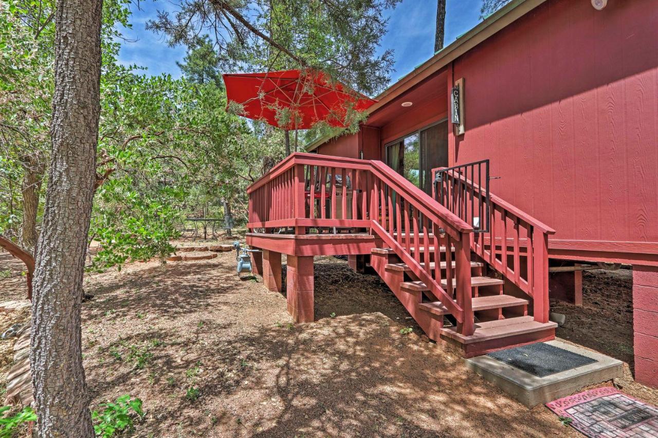 Romantic Strawberryandpine Studio Cabin With Deck! Exterior photo