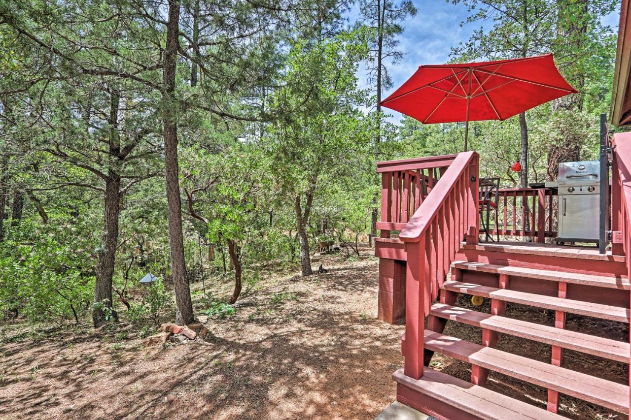 Romantic Strawberryandpine Studio Cabin With Deck! Exterior photo